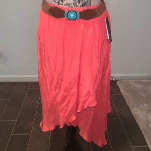BCX NWT Chic Skirt Sz Large w/ belt